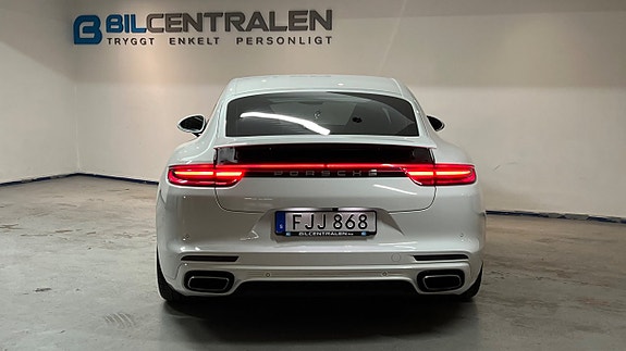 Porsche Panamera 5 of 16