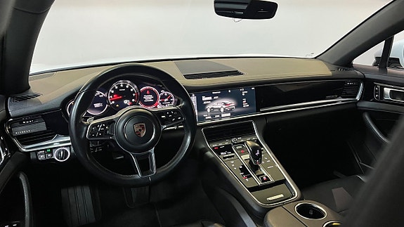Porsche Panamera 8 of 16