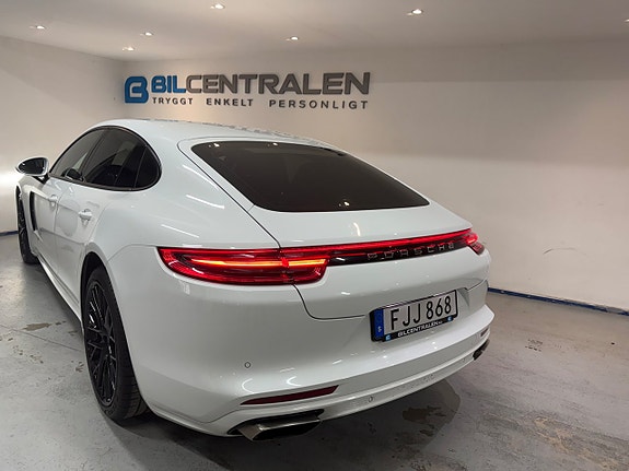 Porsche Panamera 9 of 22