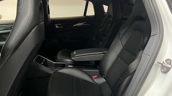 Porsche Panamera 10 of 16