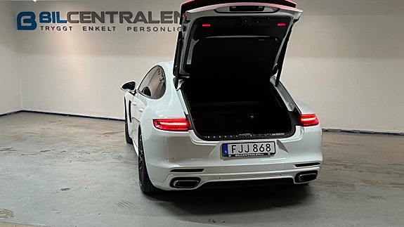 Porsche Panamera 6 of 16
