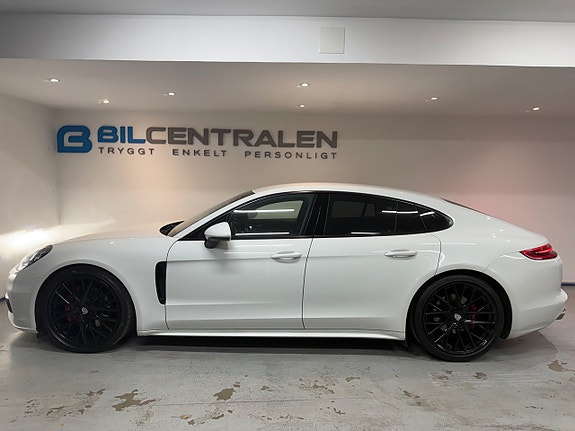 Porsche Panamera 11 of 22