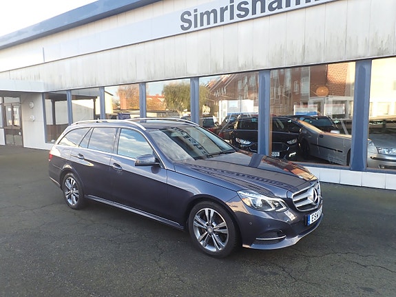 Mercedes-Benz E250 3 of 5
