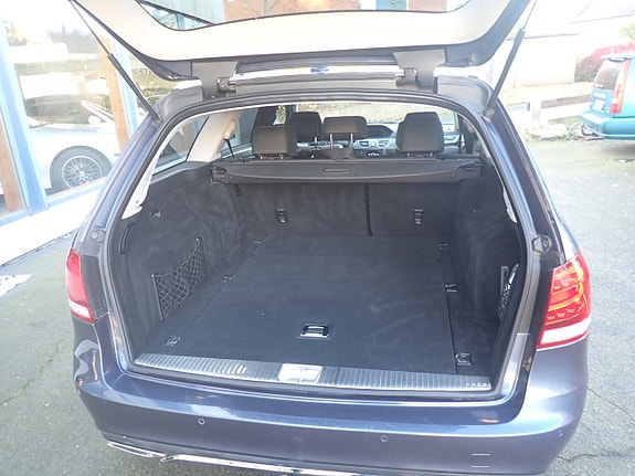 Mercedes-Benz E250 5 of 5