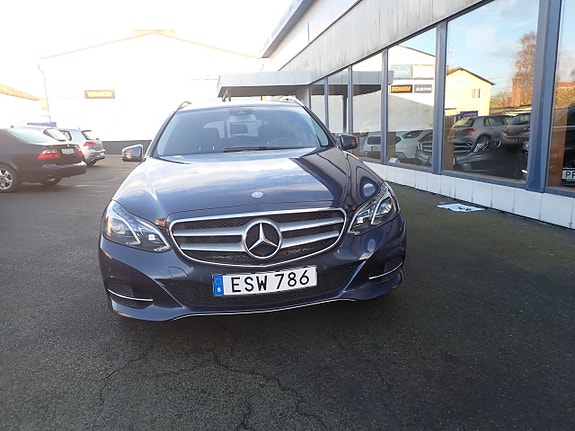 Mercedes-Benz E250 2 of 5