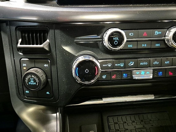 Ford F-150 14 of 21