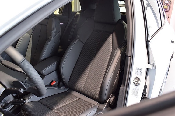 Audi Q4 e-tron 7 of 10
