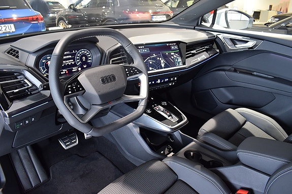 Audi Q4 e-tron 5 of 5