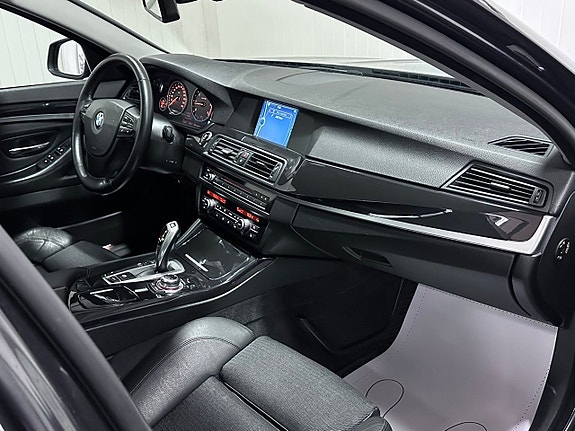 BMW 520 15 of 23