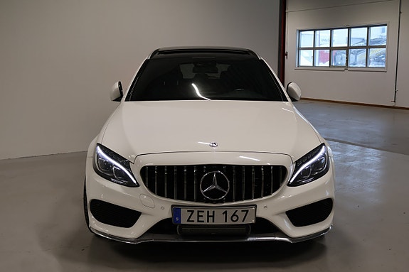Mercedes-Benz C220 d 2 of 5