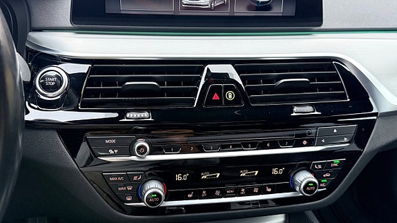 BMW 530e 16 of 30