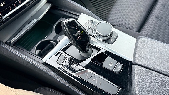 BMW 530e 17 of 30