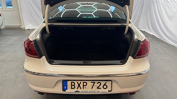 Volkswagen CC 18 of 19