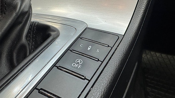 Volkswagen CC 14 of 19