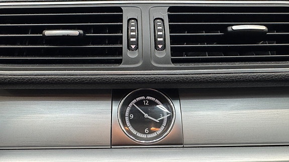 Volkswagen CC 15 of 19