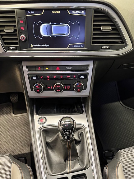 Seat Leon 12 of 17