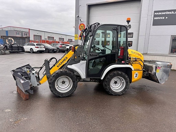 Kramer 5035 - Plog & sandspridare samt skopa & gafflar!