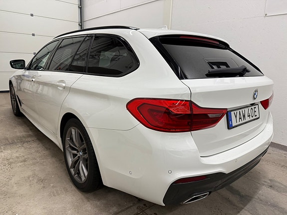 BMW 520d 3 of 5