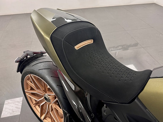 Ducati Diavel 1260 Lamborghini Limited 1/630 9 of 9