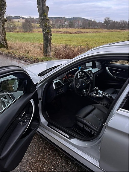 BMW 330d 5 of 5