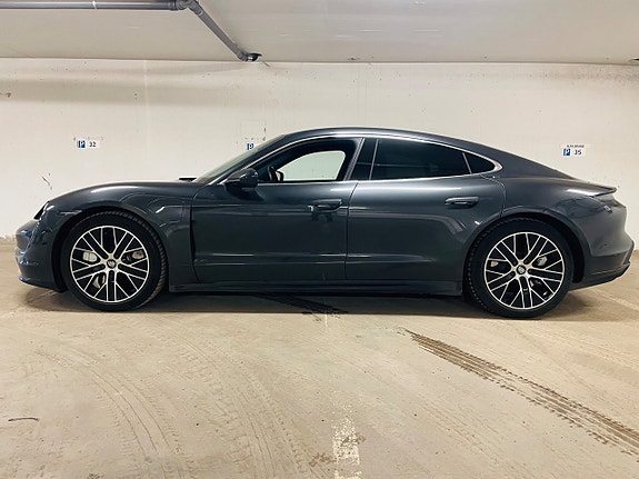 Porsche Taycan Turbo 2 of 13