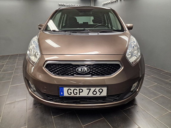 Kia Venga 2 of 8