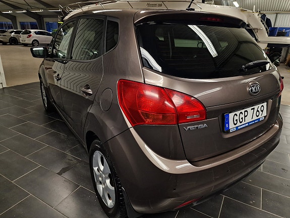 Kia Venga 5 of 8