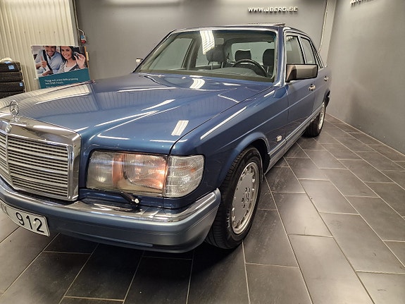 Mercedes-Benz S420 3 of 11