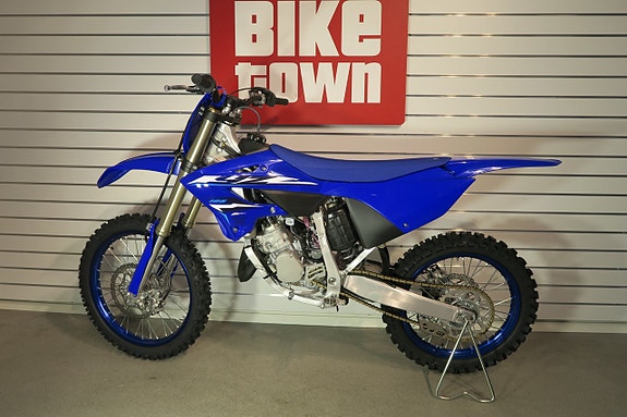 Yamaha YZ 125 Nu i butik! 4 of 5
