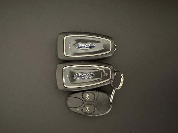 Ford Mondeo 16 of 16