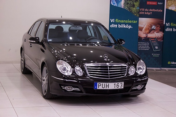 Mercedes-Benz E200 5 of 5