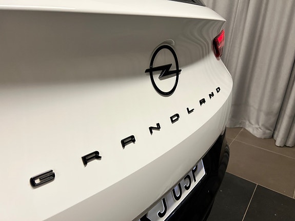 Opel Grandland 4 of 5