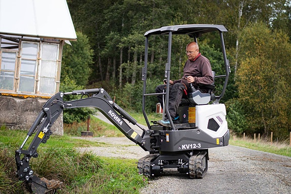 Minigrävare 1.2t. Bensin & Dieselmotor, 3 skopor ingår!