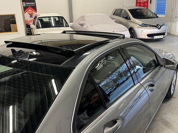 Mercedes-Benz C220 10 of 15