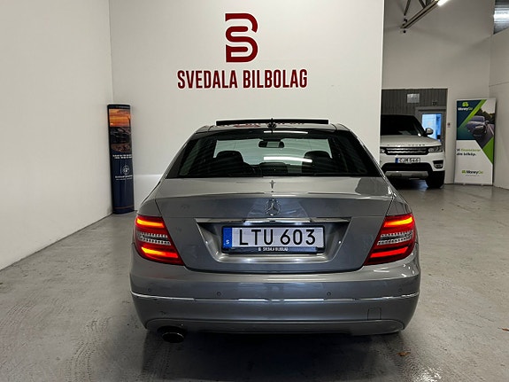 Mercedes-Benz C220 5 of 15