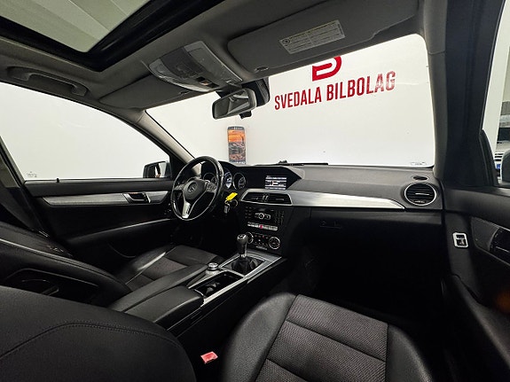 Mercedes-Benz C220 13 of 15