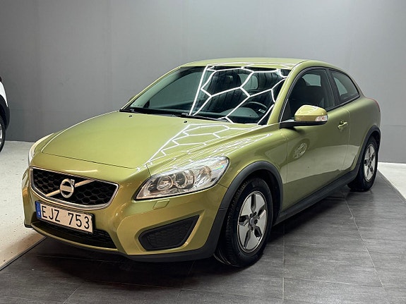 Volvo C30 3 of 5