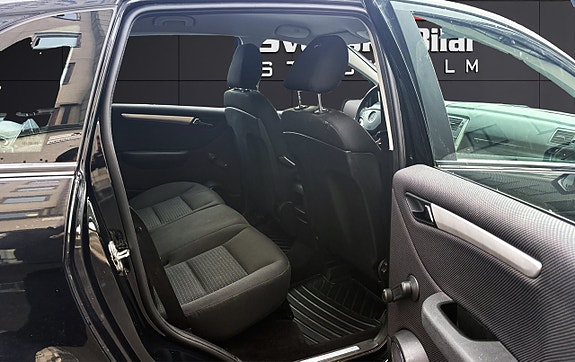 Mercedes-Benz B180 15 of 16
