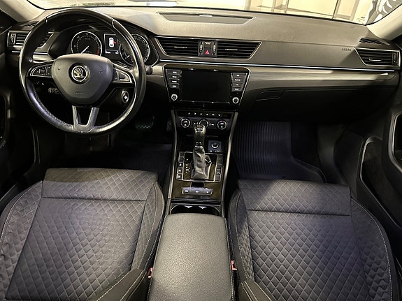 Skoda Superb 8 of 15