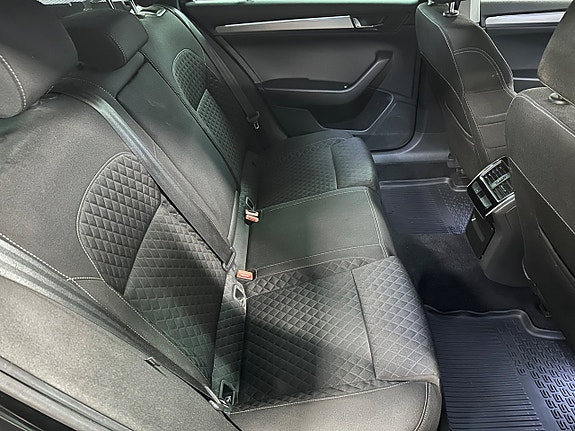 Skoda Superb 7 of 15