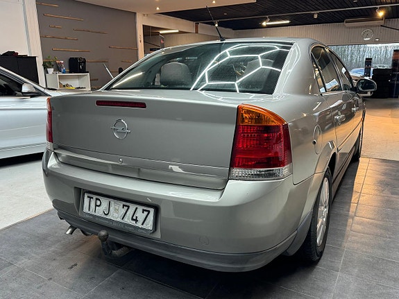 Opel Vectra 5 of 5