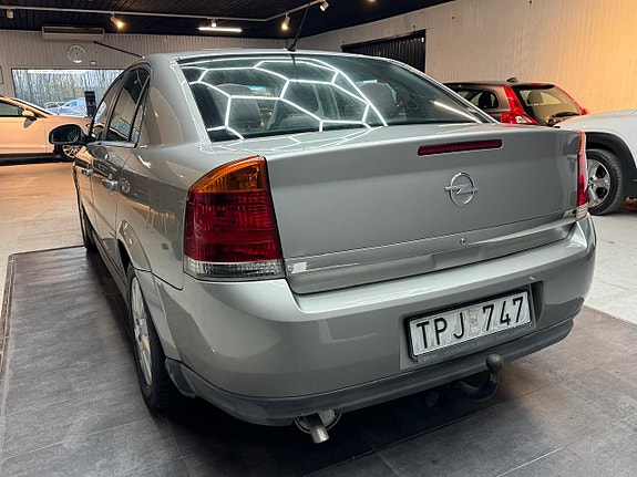 Opel Vectra 4 of 5