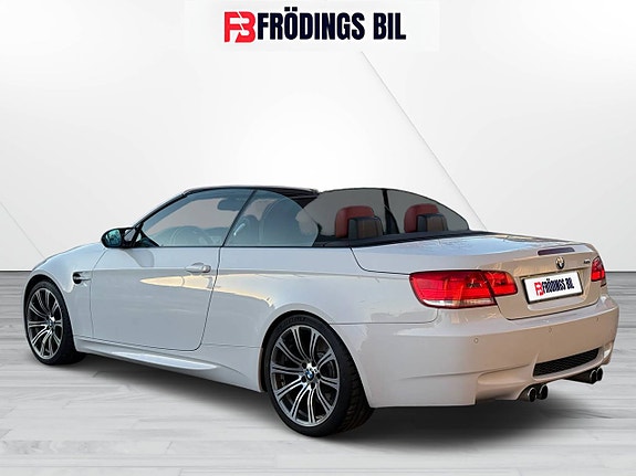 BMW M3 4 of 5
