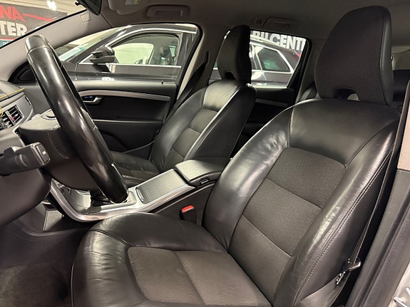 Volvo V70 14 of 15