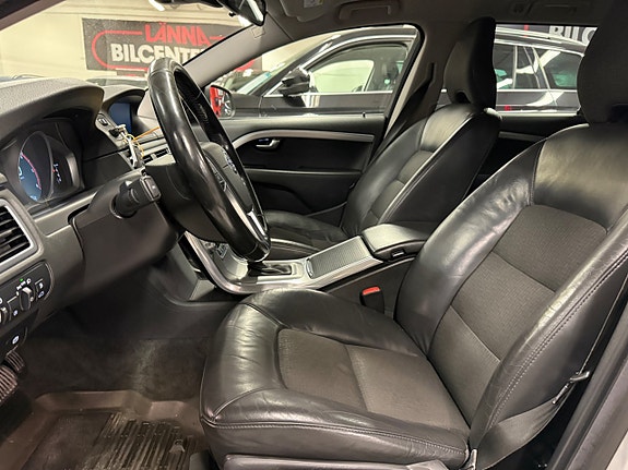 Volvo V70 13 of 15