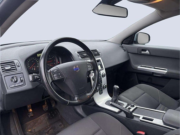 Volvo V50 9 of 21