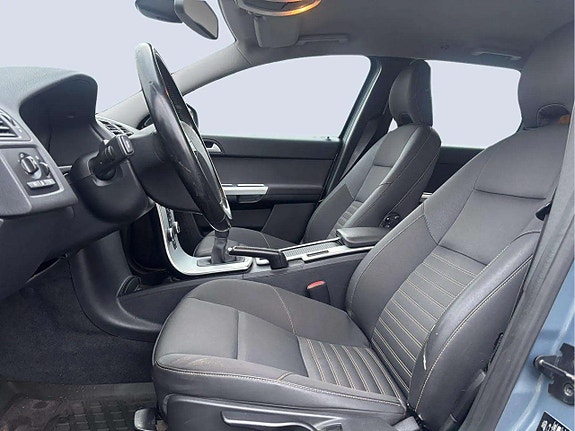 Volvo V50 8 of 21
