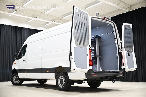 Mercedes-Benz Sprinter 319 4 of 30