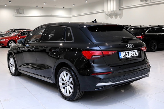 Audi A3 4 of 5