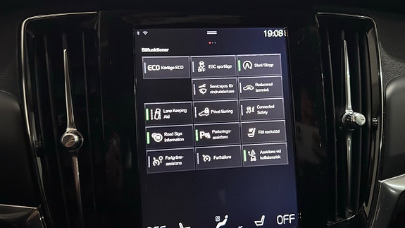 Volvo V90 17 of 19